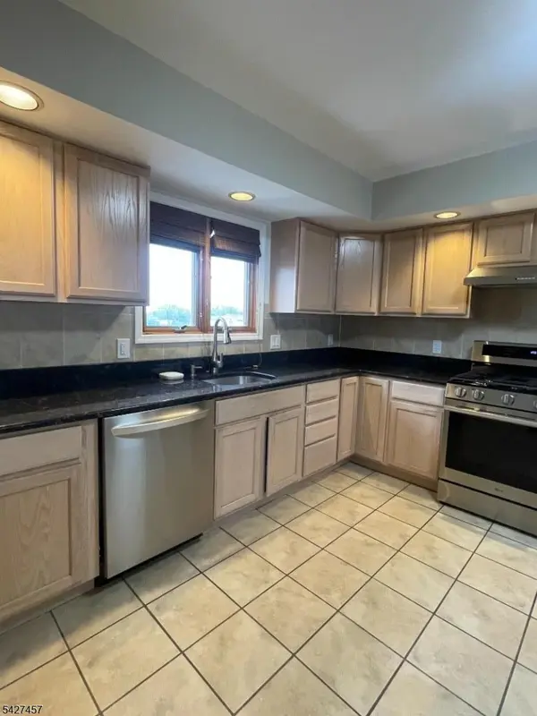 254 Crystal St, North Arlington Boro, NJ 07031