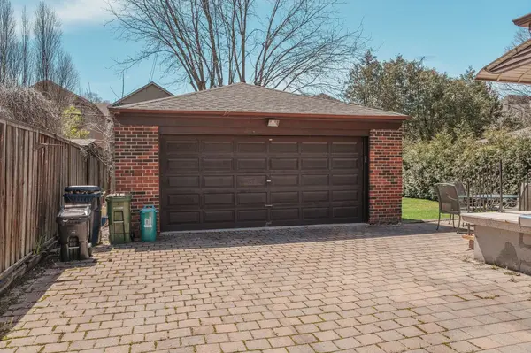 173 Ridley BLVD, Toronto C04, ON M5M 3M4