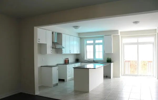 1187 Marathon AVE, Pickering, ON L1X 2R2