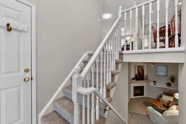 194 Wessenger DR, Barrie, ON L4N 8N9