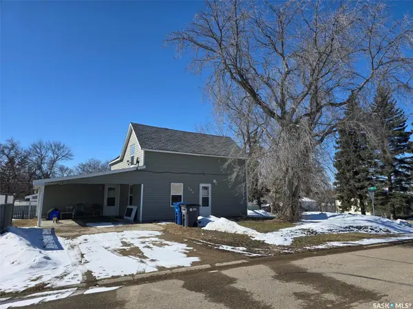 298 7th AVENUE, Broadview, SK S0G 0K0