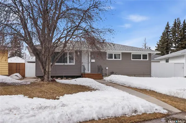 15 Stewart AVENUE, Saskatoon, SK S7L 3S5