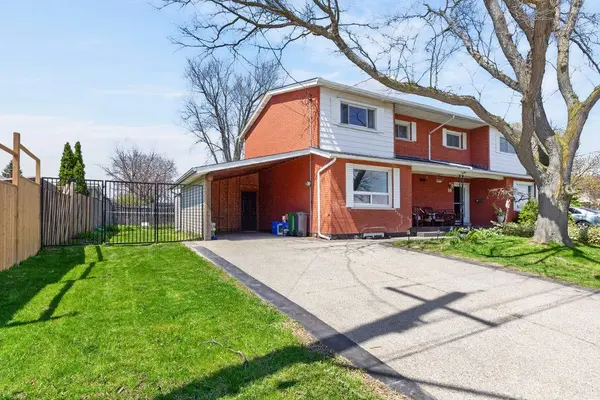 62 Palmer RD, Hamilton, ON L8T 3E8