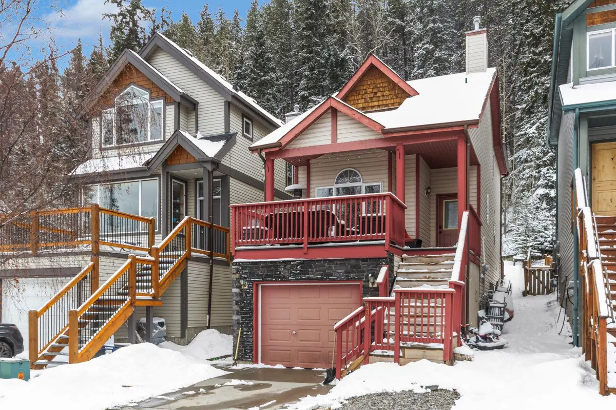 931 Wilson WAY, Canmore, AB T1W 2Y9