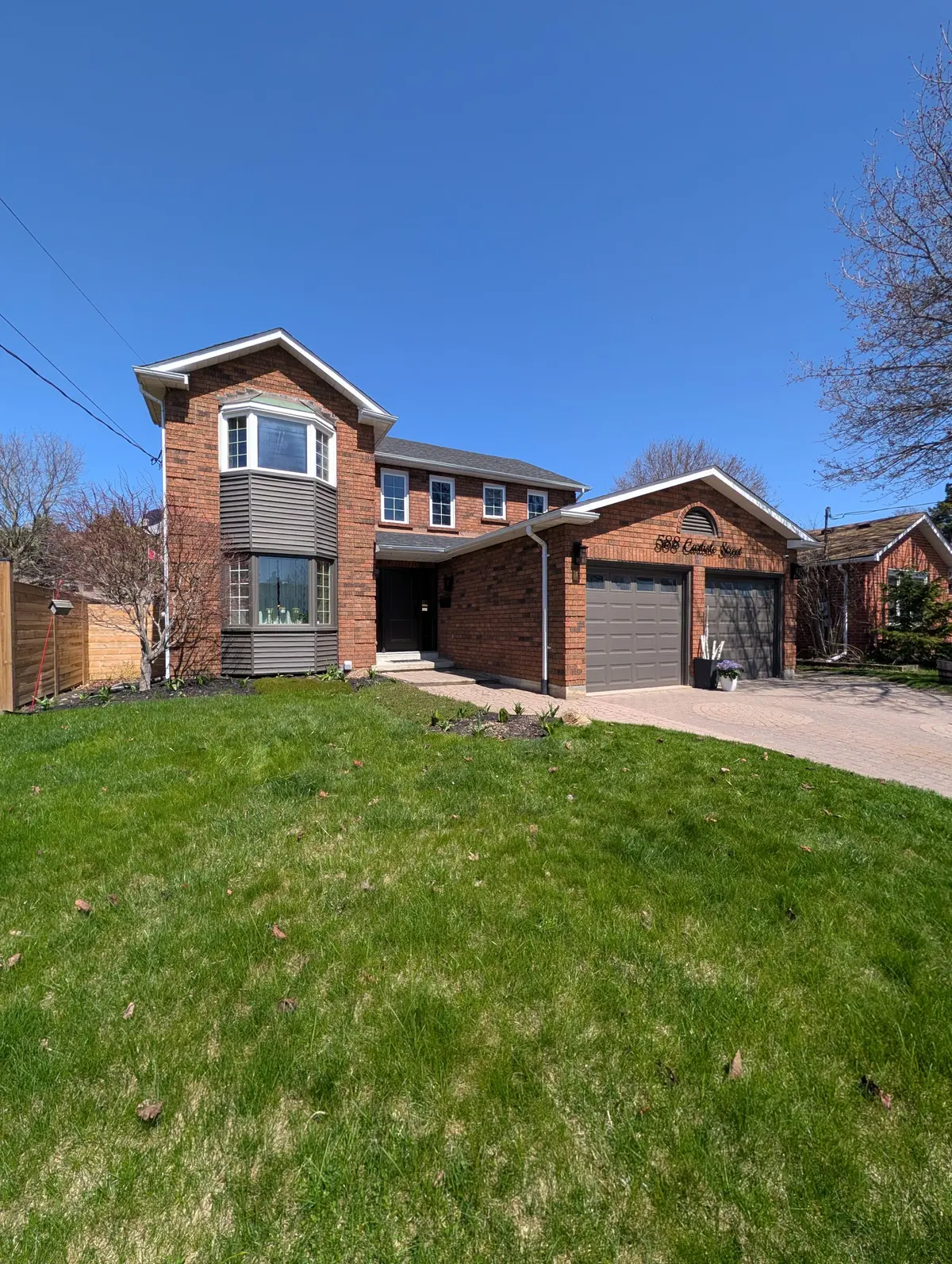 588 Carlisle ST, Cobourg, ON K9A 1X6