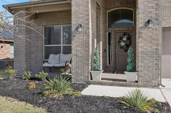 408 Frenchpark Drive, Fort Worth, TX 76052