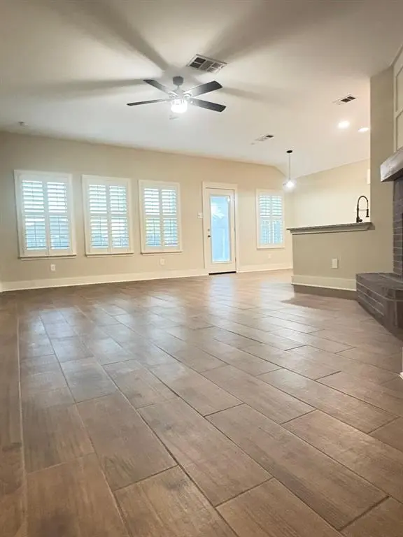 1221 Crooked Creek Court, Midlothian, TX 76065