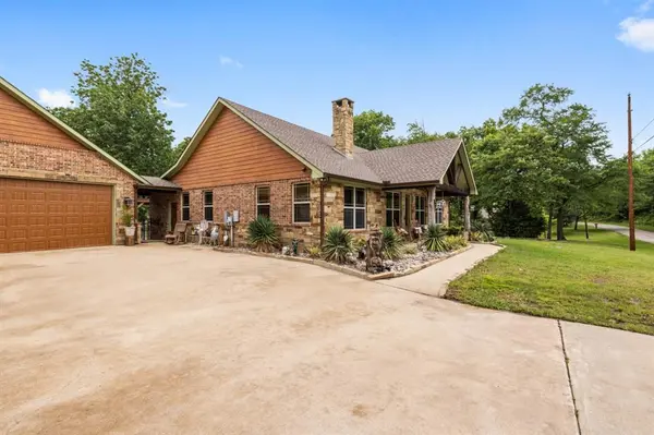 307 Beachside Drive, Trinidad, TX 75163