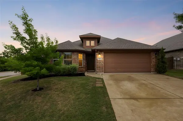 11801 Hassop Lane, Burleson, TX 76028