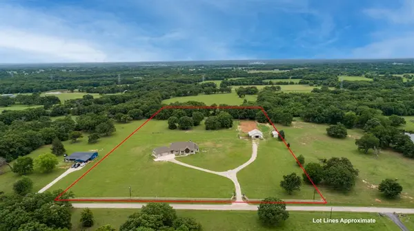 3317 Vz County Road 1804, Grand Saline, TX 75140