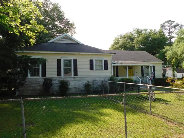 406 NW 3rd Street, Springhill, LA 71075