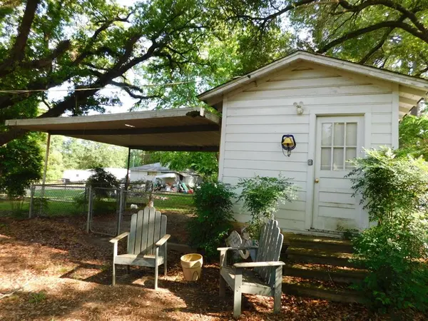 406 NW 3rd Street, Springhill, LA 71075