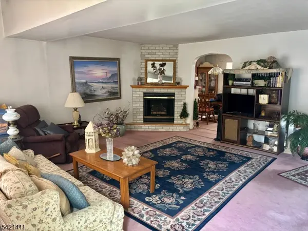 528 Terrace Ave, Hasbrouck Heights Boro, NJ 07604