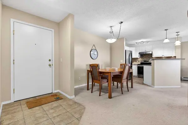 8810 Royal Birch BLVD NW #1425, Calgary, AB T3G 6A9