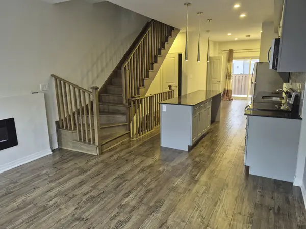 1635 Pleasure Valley PATH, Oshawa, ON L1G 0E3