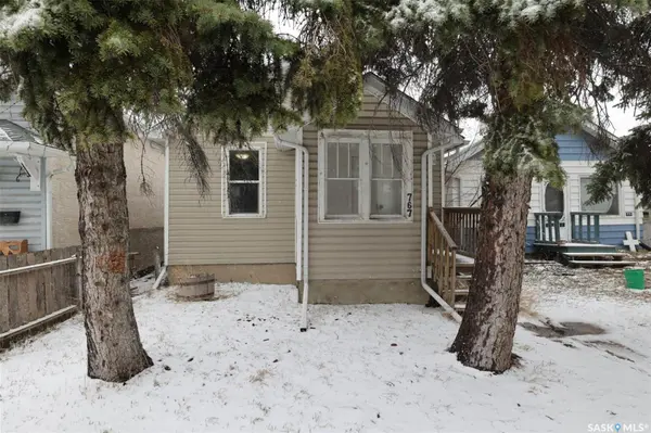 767 ELPHINSTONE STREET, Regina, SK S4T 3L3