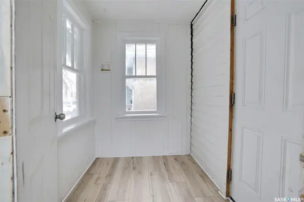 767 ELPHINSTONE STREET, Regina, SK S4T 3L3