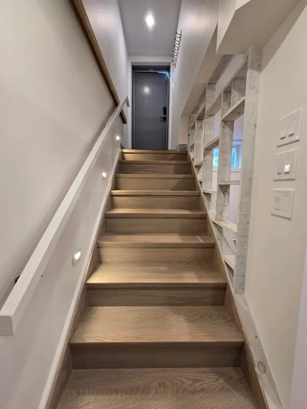 63 Queens AVE #B, Toronto W06, ON M8V 2N2