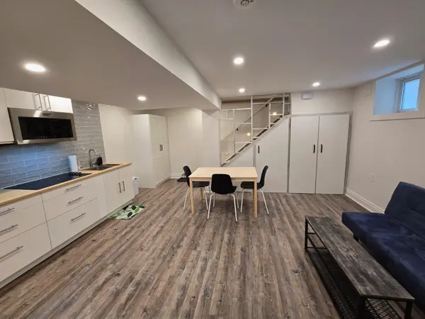 63 Queens AVE #B, Toronto W06, ON M8V 2N2