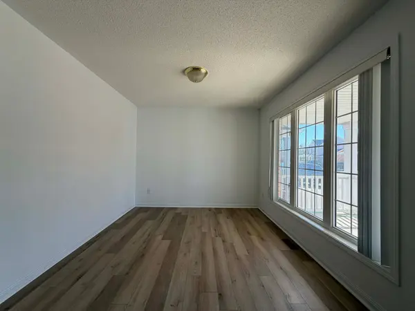 677 Irving TER, Milton, ON L9T 6H6