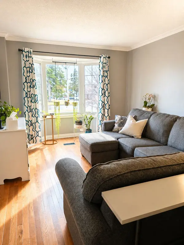 588 Carlisle ST, Cobourg, ON K9A 1X6