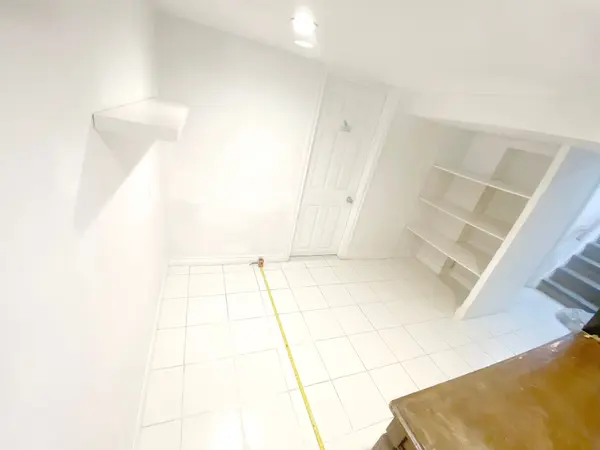 112 Leland ST #Den Bsmt, Hamilton, ON L8S 3A2