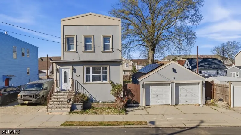 4 Jeanette St, Carteret Boro, NJ 07008