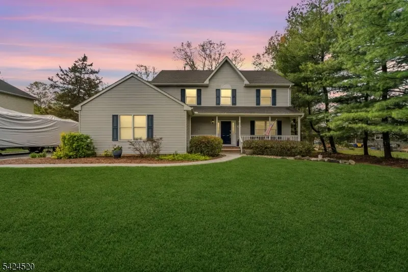 17 Revere St, Bridgewater Twp., NJ 08807