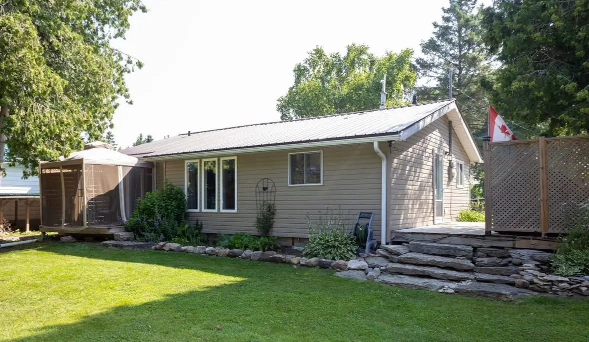 24 Hargrave RD, Kawartha Lakes, ON K0M 2B0
