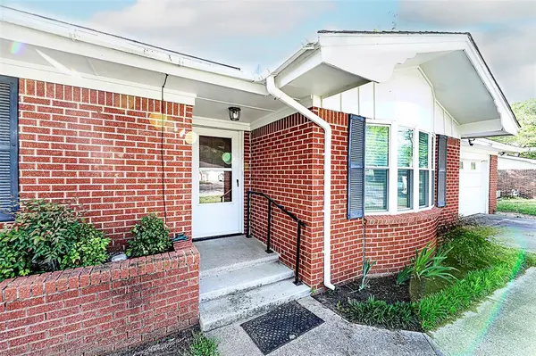 1209 Pebble Street, Bowie, TX 76230