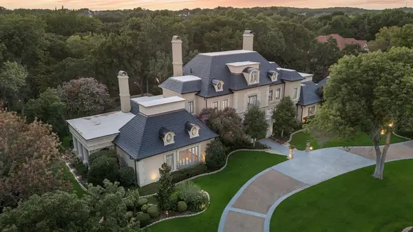 4505 Tour 18 Drive, Flower Mound, TX 75022