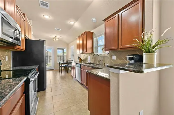 8741 Sierra Trail, Cross Roads, TX 76227