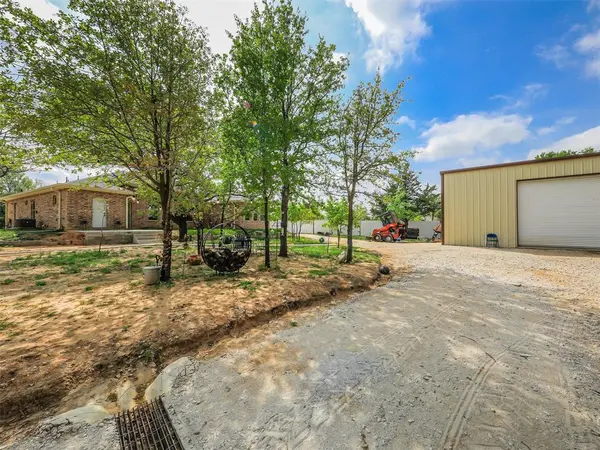 775 Phillips Drive, Azle, TX 76020