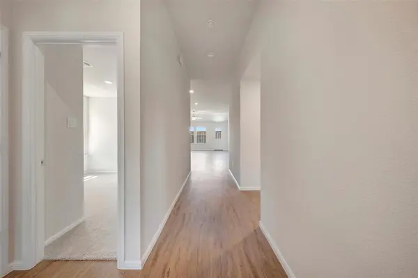 1020 Tarryhill Drive, Crowley, TX 76036