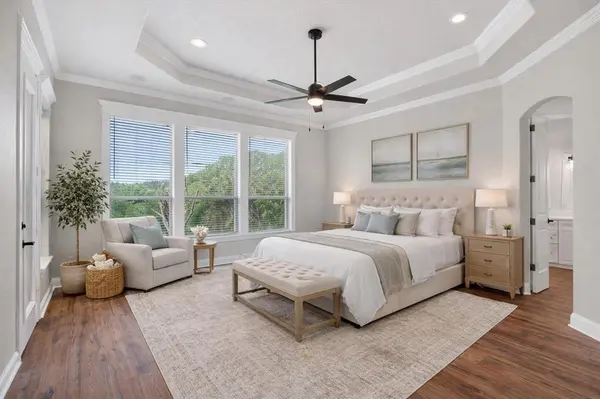 153 Crest Canyon Drive, Fort Worth, TX 76108