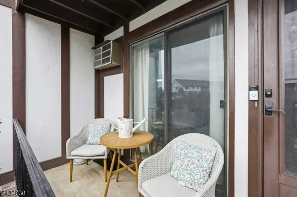 76 Farm Rd #A, Hillsborough Twp., NJ 08844