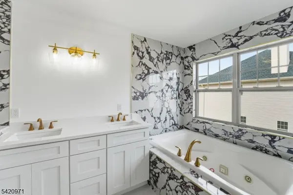 704 Green Ln, Union Twp., NJ 07083