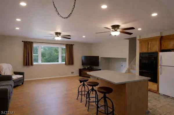 105 College View Dr, Hackettstown Town, NJ 07840