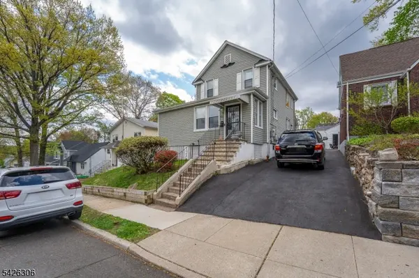 100 Washington Pl, Teaneck Twp., NJ 07666