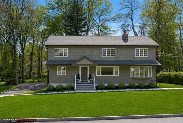 6 Exeter St, Parsippany-troy Hills Twp., NJ 07950