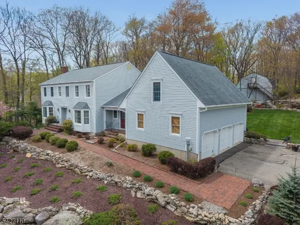 44 Big Spring Rd, Tewksbury Twp., NJ 07830