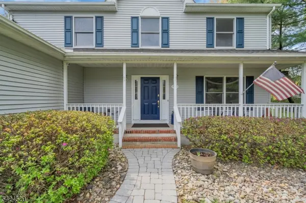 17 Revere St, Bridgewater Twp., NJ 08807