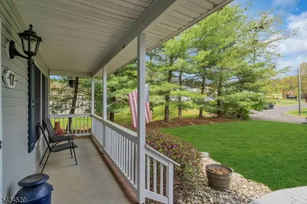 17 Revere St, Bridgewater Twp., NJ 08807