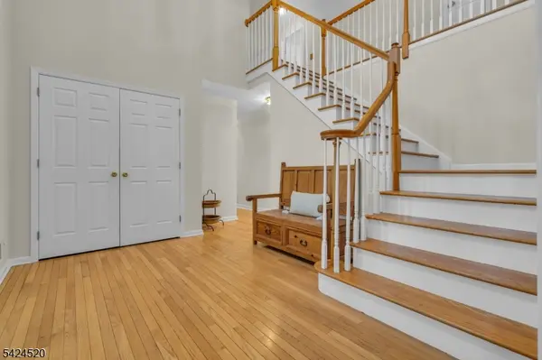 17 Revere St, Bridgewater Twp., NJ 08807