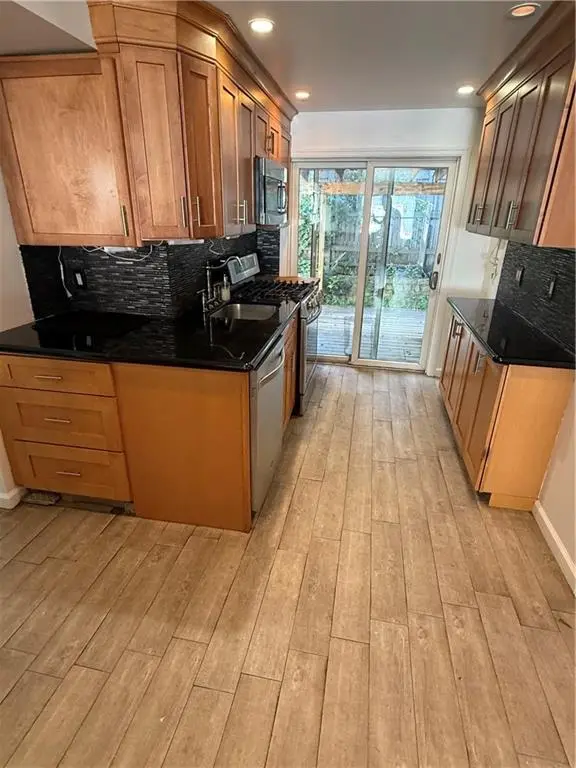 55 Aster CT, Brooklyn, NY 11229