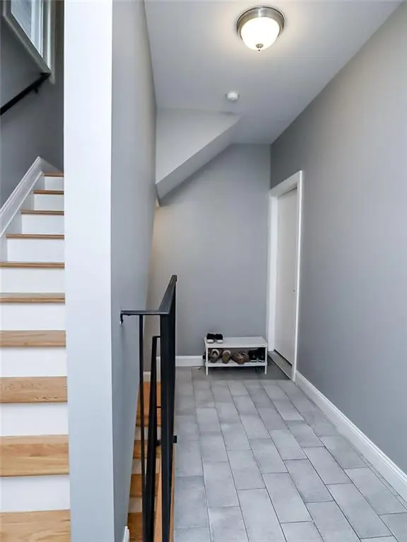 28 Pearl ST, Staten  Island, NY 10304