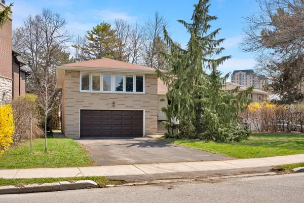 9 Hawksbury DR, Toronto C15, ON M2K 1M2