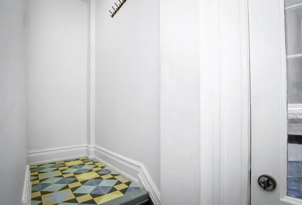 146 Madison AVE #Lower, Toronto C02, ON M5R 2S5