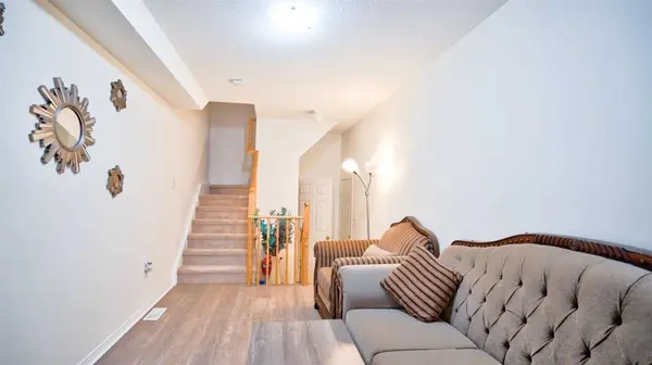 38 Silvester ST, Ajax, ON L1Z 0M5