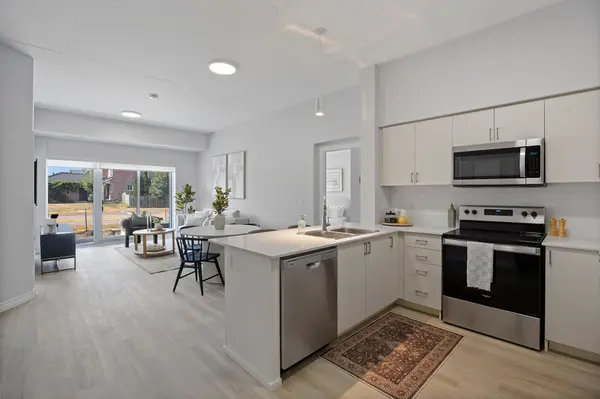 70 Dean AVE #226, Barrie, ON L4N 0C2